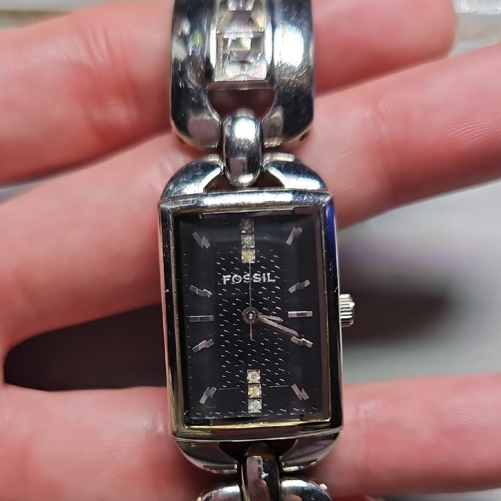 VNT Fossil Women's Silver and Black Watch W/ Diamond Accents